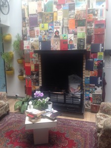 Books up-and-down the fireplace